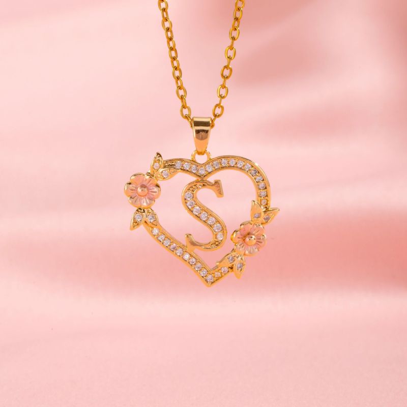 Golden Love Bloom Necklace